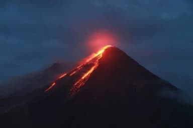 Erupsi Beruntun 3 Gunung Api Ganggu Penerbangan, Bandara Soetta dan Wilayah Sekitar Terdampak