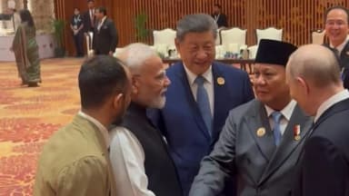 Prabowo Tampil Akrab dengan Putin, Xi Jinping, dan Modi di KTT BRICS