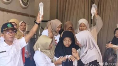 Ratusan Santri Diduga Keracunan MBG di Sidoarjo: Apa yang Sudah Diketahui?